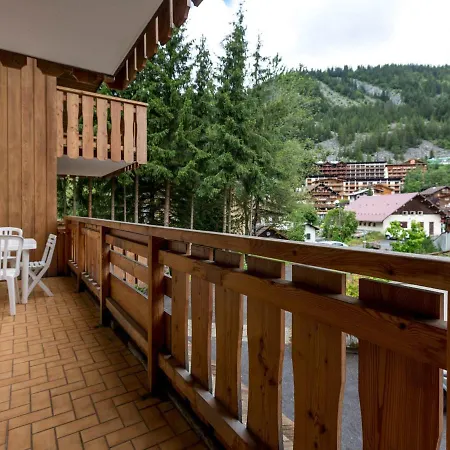 Centre Village ★★★, Parking, Wifi, Pied Des Pistes, Confort 4 Pers - Fr-1-437-14 * La Clusaz