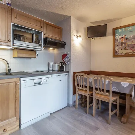 Centre Village ★★★, Parking, Wifi, Pied Des Pistes, Confort 4 Pers - Fr-1-437-14 Apartmán